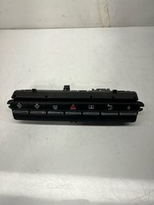 2017 Peugeot 5008 Hazard Switch Panel 10043549 A2l4b4s