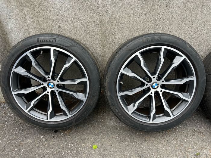 BMW X4 genuine 20" alloy wheels and tyres