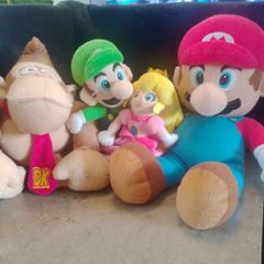 Super Mario plush bundle