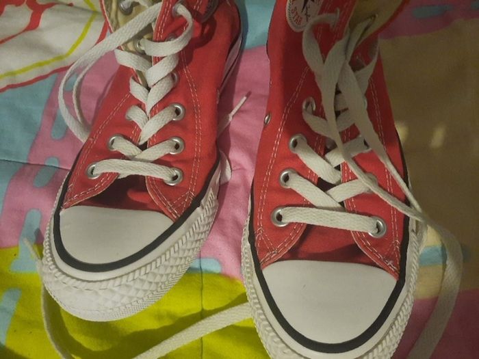 red high top converse
