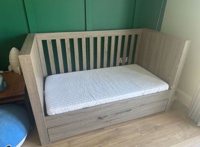 mamas and papas cot bed