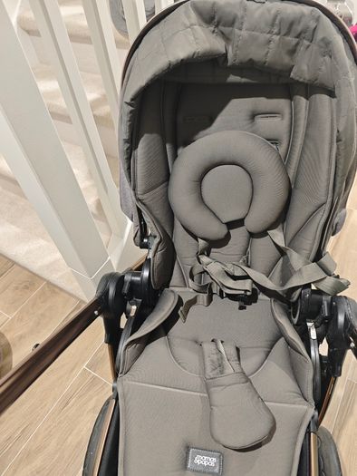 Mamas and Papas Occaro Travel System + Winter accessories,in Great condition (Bundle)