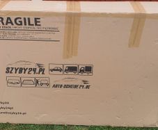 Windscreen box