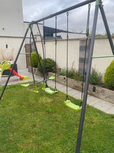 Swing set