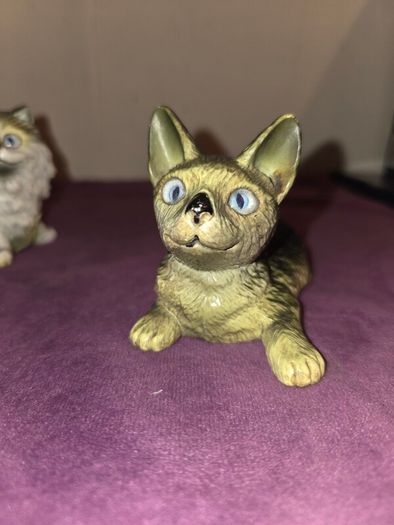 Pair of 1990s New-Ray Cats