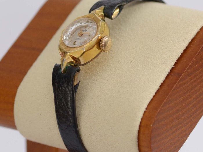 Vintage Ladies Swiss Gold Mechanical Watch