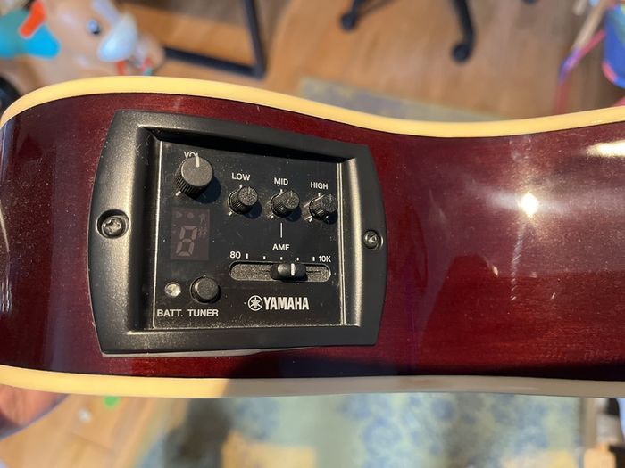 Yamaha APX 600 Acoustic Electric