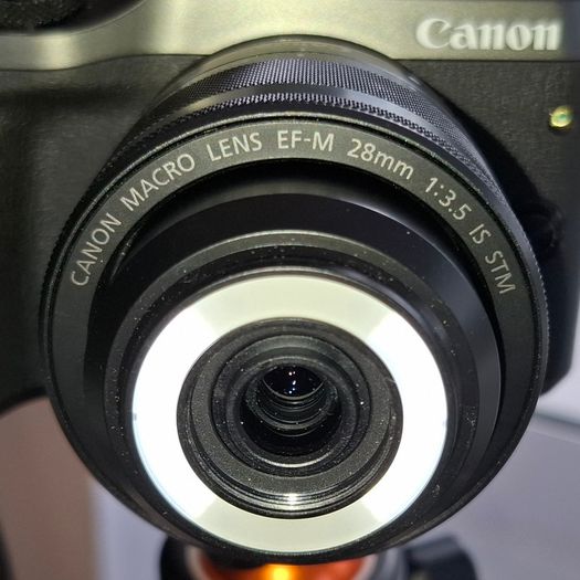 Canon Lens EF-M 28mm f/3.5 Macro IS STM