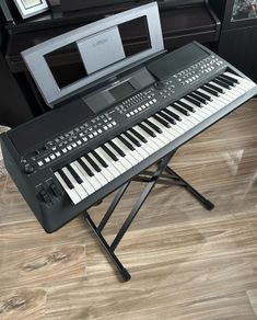 Yamaha PSR-SX600 Keyboard