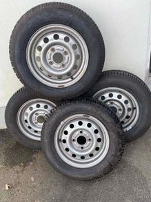 Ford Escort or Orion wheels.