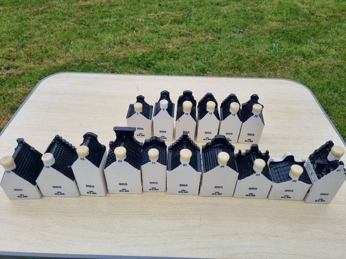 Collection of 16 porcelain miniature houses KLM