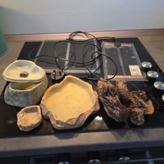 Reptile / Terrarium Bundle  Heat Mats, Hides, Bowls & Wood