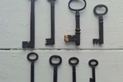 Set of 8 Antique Skeleton Keys