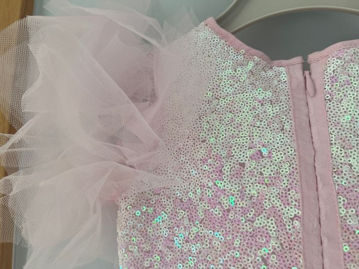 Billieblush light pink iridescent girls sequin dress Age 3 BNWT