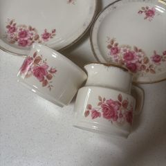 Vintage Carrigaline China with gilt edge -  4 Pieces
