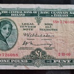 1969 Lady Lavery 1 pound banknote