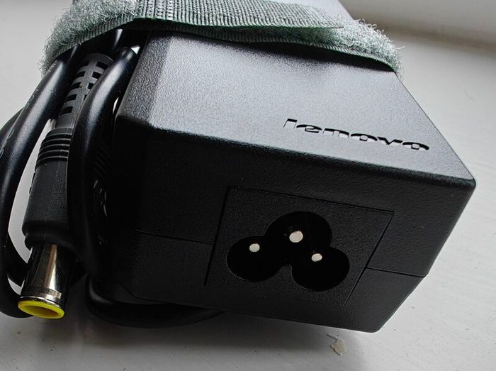 Lenovo genuine 90W power supplier