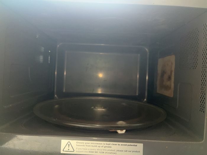 Large microwave kenwood 25litre