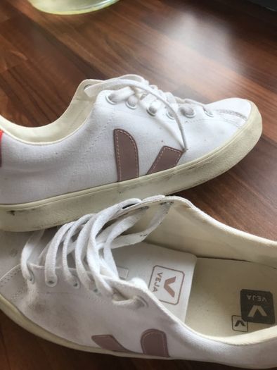 Veja womens