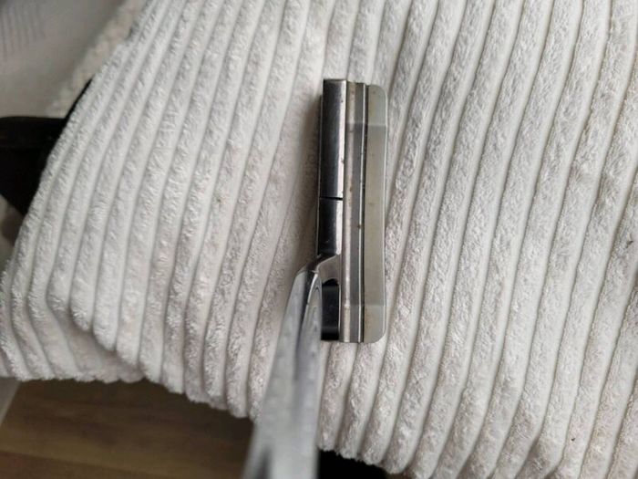 Golf putter