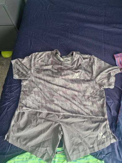 Sports clothes