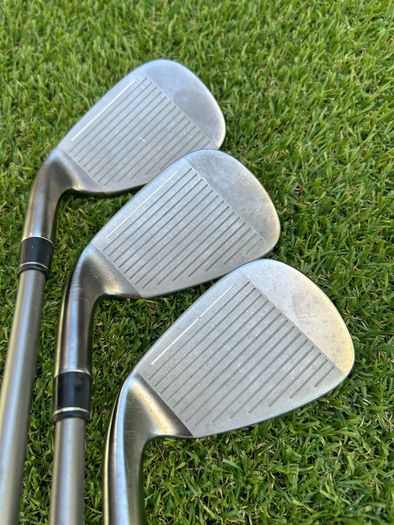 Full set of ladies golf clubs