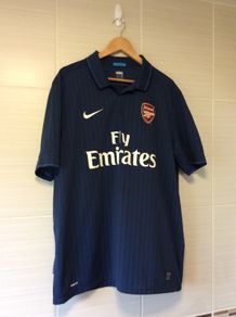 Arsenal Jersey. Official Nike Mens Away Jersey Season 2009/2010. Original From The Time. Not A Modern Remake.