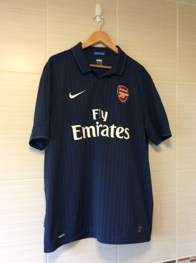 Arsenal Jersey. Official Nike Mens Away Jersey Season 2009/2010. Original From The Time. Not A Modern Remake.