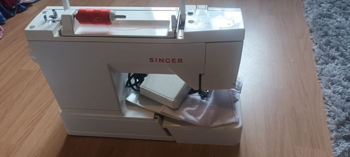 Singer Sewing Machine