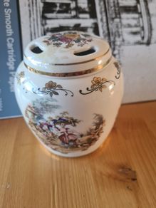 Vintage Lord Nelson Porcelain Pot Pouri JAR-HOM DECOR.