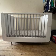 snuzkot including mattress and two snuzkot fitted sheets