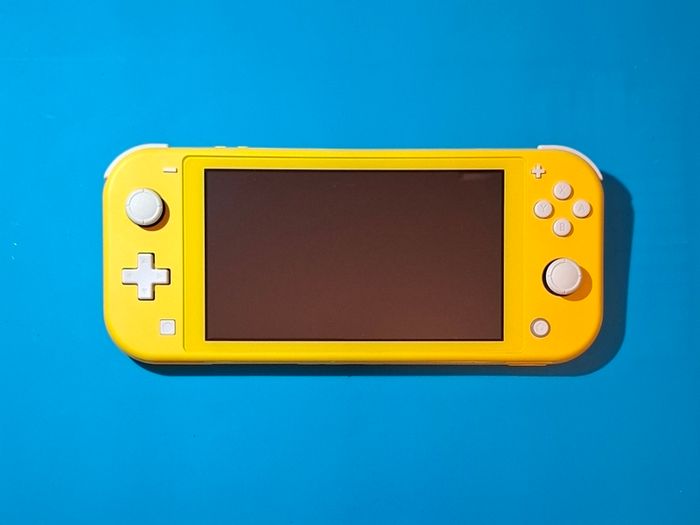 Yellow Switch Lite with Box (Modded)