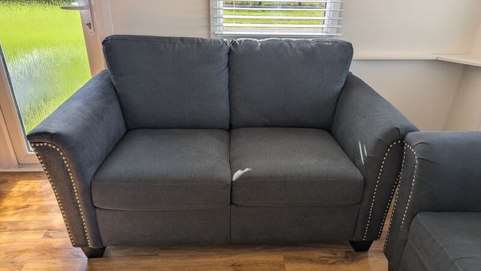 Like New 3-seater & 2-seater Sofa Set