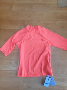 New UV protective swim/sun top 7-8  Mothercare