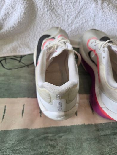 Nike Zoom Fly 6 Women Trainers Runners Size 7.5UK