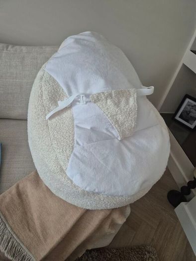 baby snug chair from newborn