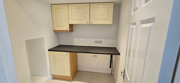 FREE Kitchen Cabinets