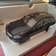 Mercedes Benz - Cls-class Estate 2012 - 1/18 - New In Box