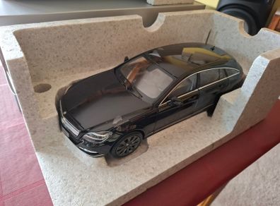Mercedes Benz - Cls-class Estate 2012 - 1/18 - New In Box