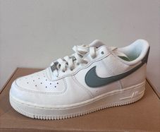 Nike Airforce 1 - Brand New!