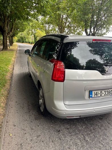 Peugeot 5008 7 SEATER new nct 03/27