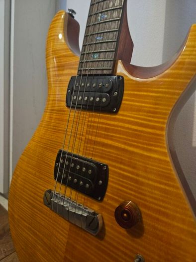Paul Reed Smith SE (Amber)