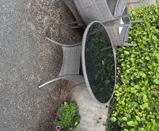 garden table and chairs
