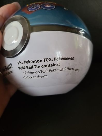 Pokemon tcg Pokeball tin