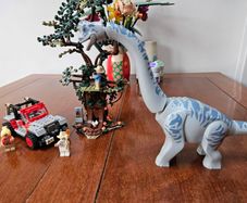 3 x Jurassic Park Retired Lego Sets