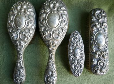 Antique Silver Plated Set Dresser Set Art Nouveau Style Floral Repousse Hair Brush Clothes Brushes  4 Pieces