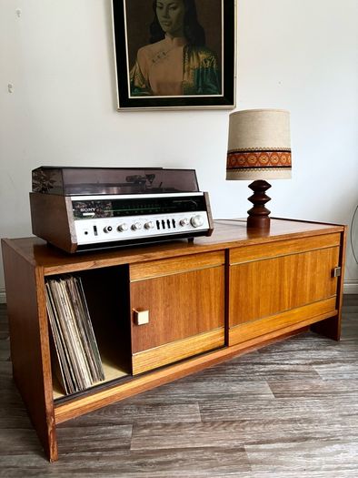Vintage Retro Mid Century Teak Scandinavian Sideboard/Record Cabinet/TV Unit