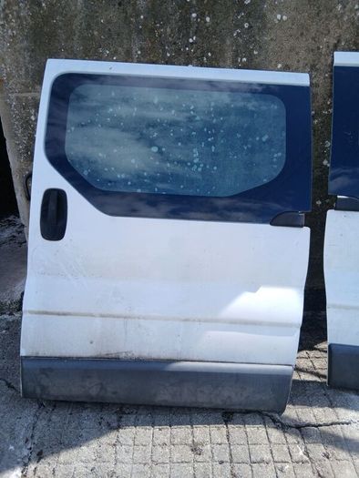 Renault Traffic/ Nissan primastar Side Sliding Doors