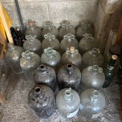 19 x 1 Gallon Demijohns