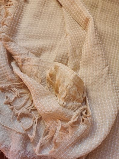 BNWT - Traits Paris cotton designer shawl/wrap